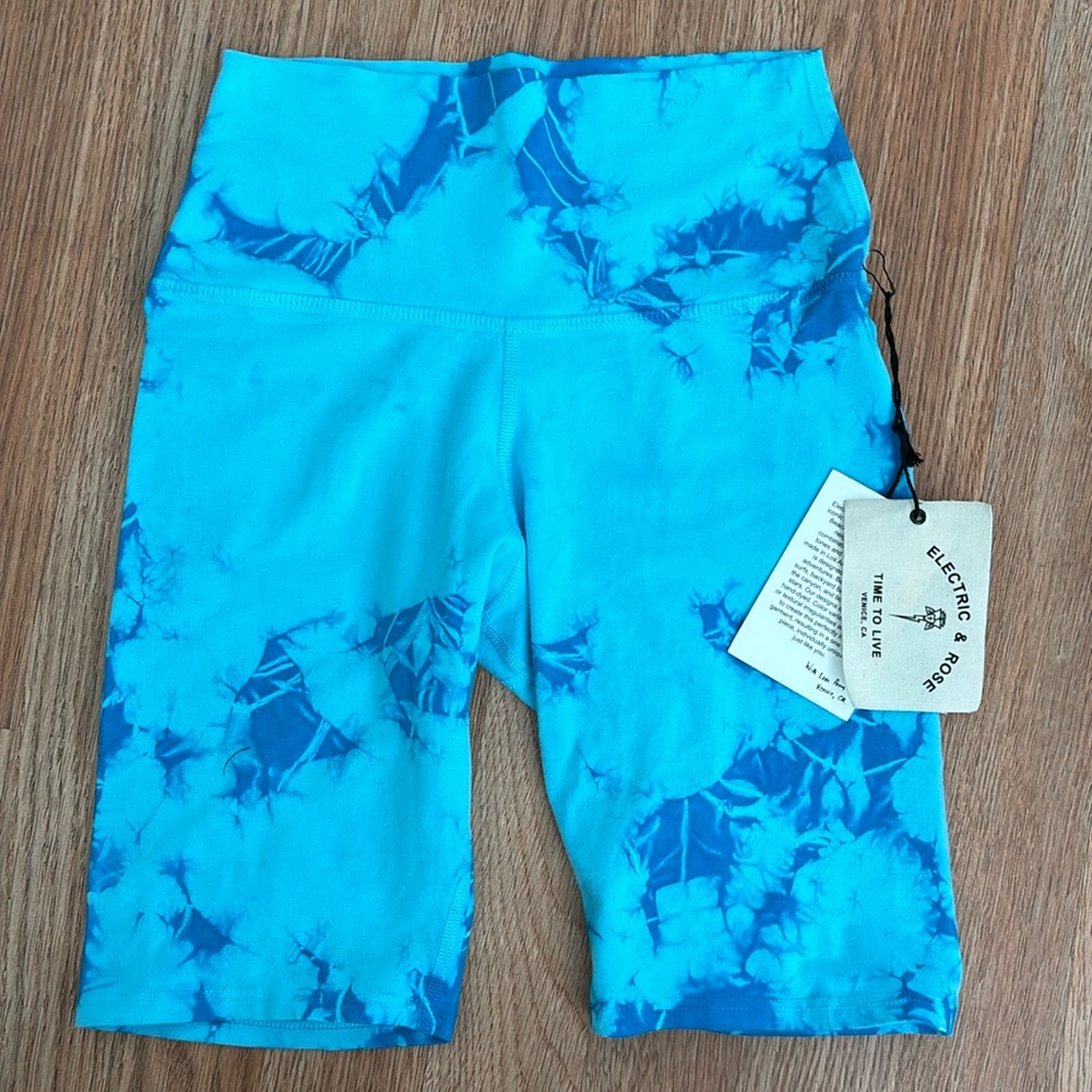 Electric & Rose Cali Blue Tie Dye Biker High Rise Shorts Size Small NWT